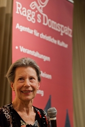 Dr. Elisabeth Lukas