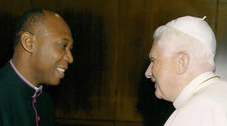 Prof. Dr. Obiora Ike mit Papst Benedikt XVI.