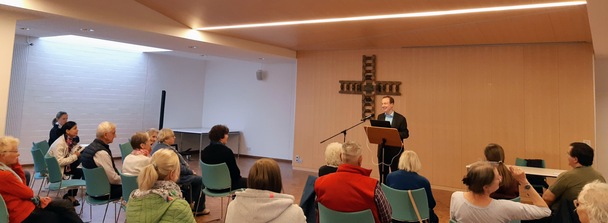 Pfarrsaal St. gidien in Braunschweig - Groen Anklang fand Michael Raggs Vortrag ber die 'seelische Hausapotheke'