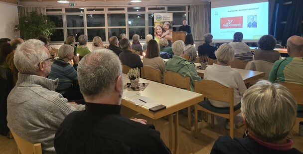 'Organspende - ein letzter Liebesdienst' war Thema einer Veranstaltung des ALfA-Regionalverbandes Allg�u-Oberschwaben am 29.10.2026 in Memmingen. Vor vollem Haus machte Michael Ragg darauf aufmerksam, dass der Deutsche Bundestag, nur vier Jahre nach Inkrafttreten eines Gesetzes zur Organtransplantation schon wieder dabei ist, eine 'Widerspruchsregelung' einzuf�hren, die jeden, der nicht ausdr�cklich widerspricht, automatisch zum Organspender macht.